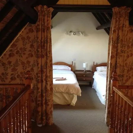 Apartamento Swallow Cottages *
